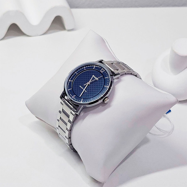 CASIO LTP-VT04D-2A WOMEN'S WATCH (zd659b) + BOX