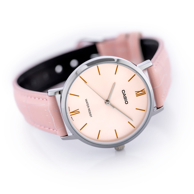 Casio LTP-VT01L-4B Women's Watch + BOX