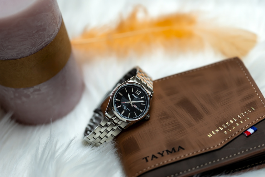 Casio Women's LTP-1335D-1A Watch + BOX