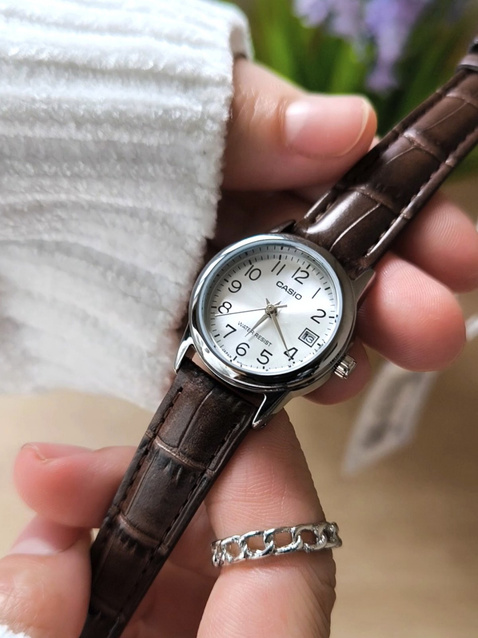 CASIO LTP-V002L-7B2UDF WOMEN'S WATCH (zd584i) + BOX