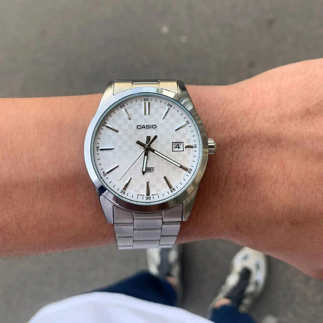 CASIO MEN'S WATCH MTP-VD03D-7AUDF + BOX