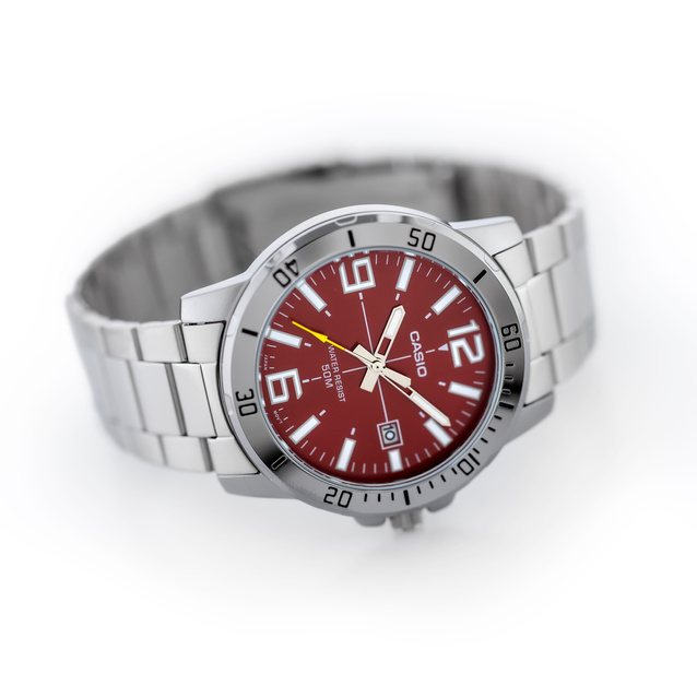 CASIO MEN'S WATCH MTP-VD01D-4B + BOX