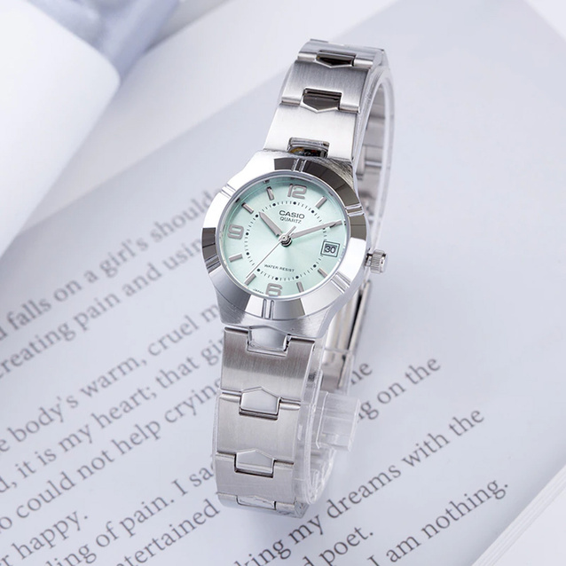 CASIO WOMEN'S WATCH LTP-1241D-2A + BOX