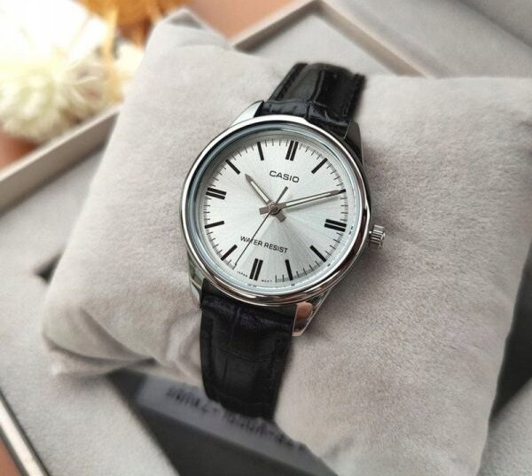 Casio Collection Women's Watch LTP-V005L- 7A (zd582g) + BOX