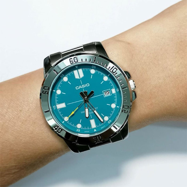 CASIO MEN'S WATCH MTP-VD01D-3E2 (zd185h) + BOX