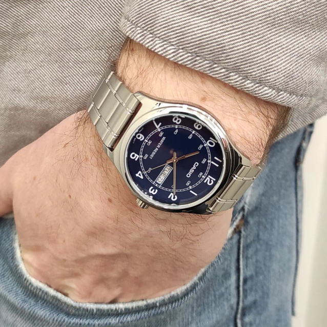 Casio Men's Watch MTP-V006D-2B + BOX