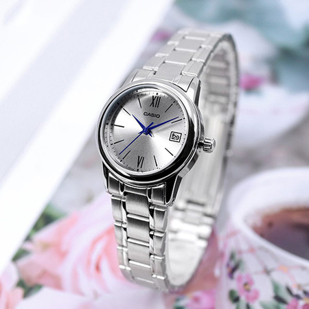Casio Women's Watch LTP-V002D-7B3UDF + BOX