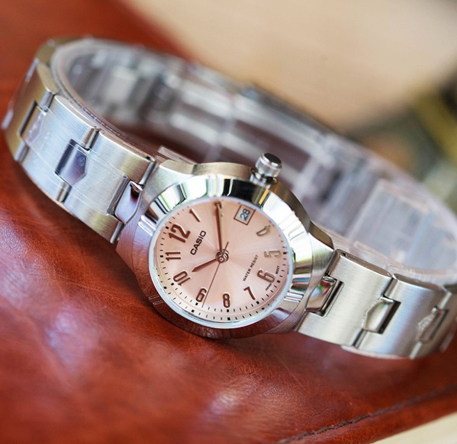 CASIO WOMEN'S WATCH LTP-1241D-4A3 + BOX