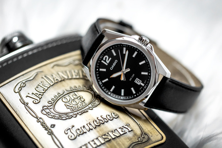 ZEGAREK MĘSKI CASIO MTP-E725L-1AVDF + BOX