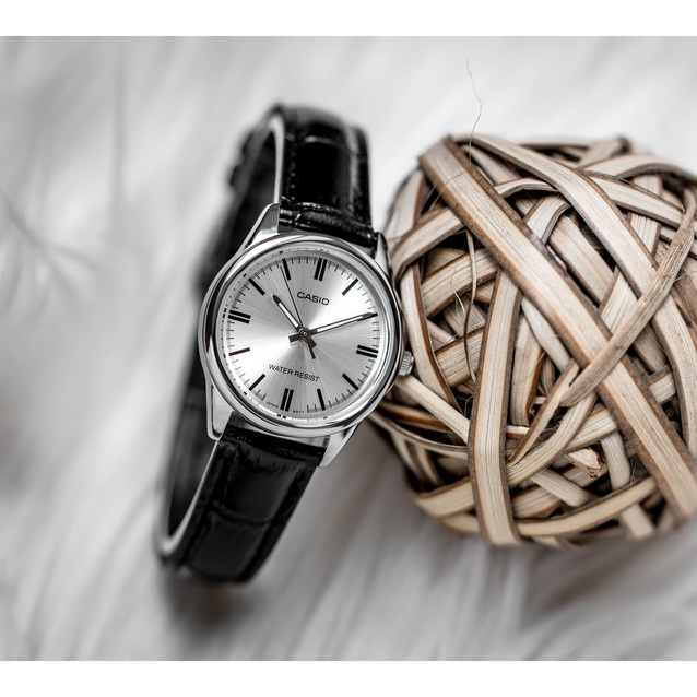 Casio Collection Women's Watch LTP-V005L- 7A (zd582g) + BOX