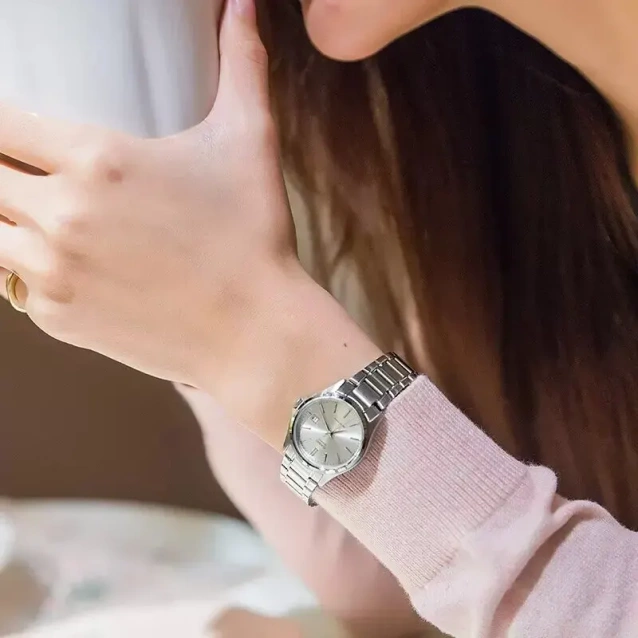 CASIO LTP-1183A-7A WOMEN'S WATCH (zd516d) + BOX