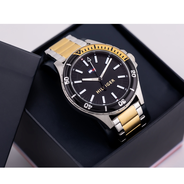 TOMMY HILFIGER Logan Men's Watch 1792013 (zf106a)