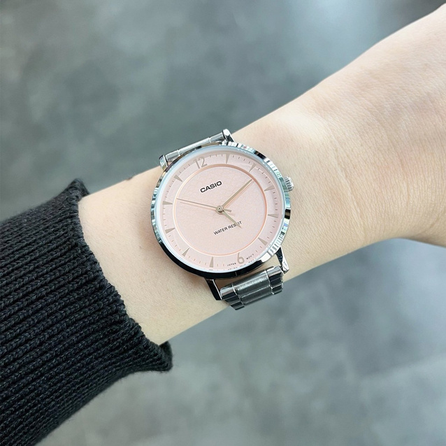 CASIO LTP-VT04D-4A WOMEN'S WATCH (zd659c) + BOX