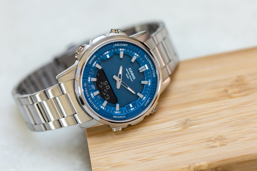 CASIO MEN'S WATCH AMW-880D-2A1 + BOX