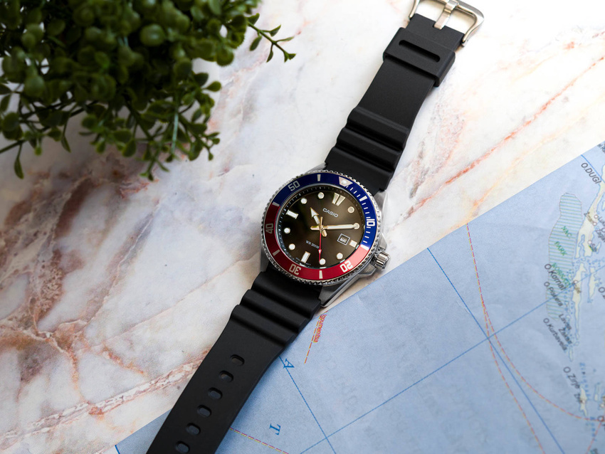 ZEGAREK MĘSKI CASIO MDV-107-1A3 (zd172b) + BOX