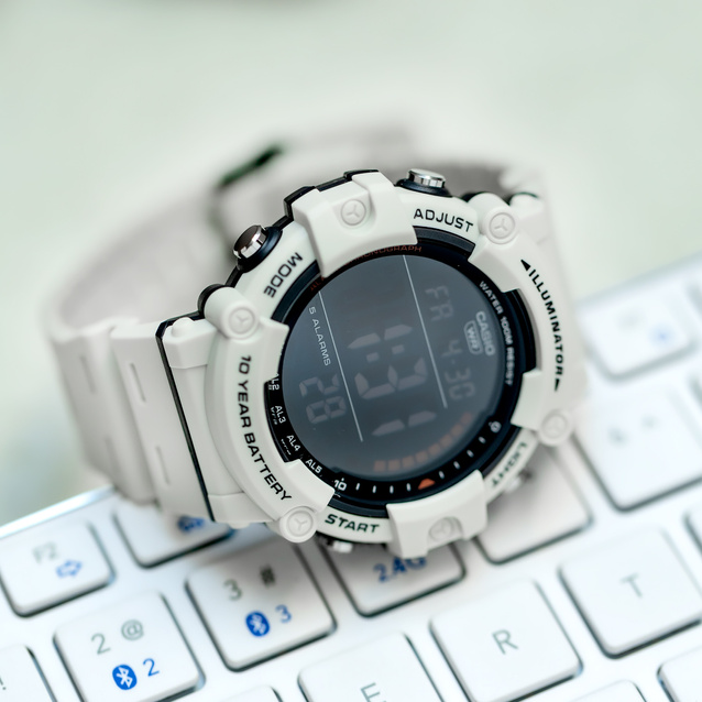 CASIO MEN'S WATCH AE-1500WH-8B2 + BOX