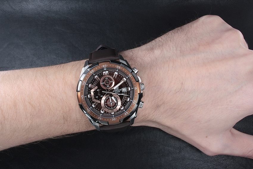 CASIO EDIFICE MEN'S WATCH EFR-539L-5AVUDF + BOX