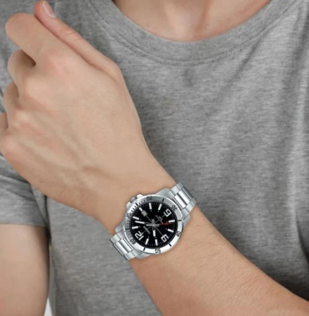 CASIO MEN'S WATCH MTP-VD01D-1BV + BOX