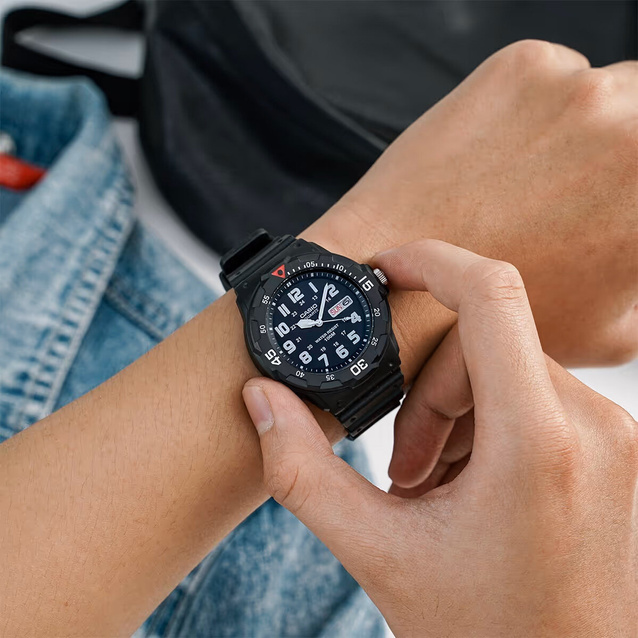 CASIO MRW-200H-1B MEN'S WATCH (zd147a) + BOX