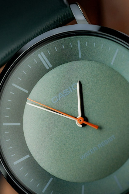 ZEGAREK MĘSKI CASIO  MTP-VT04L-8E + BOX