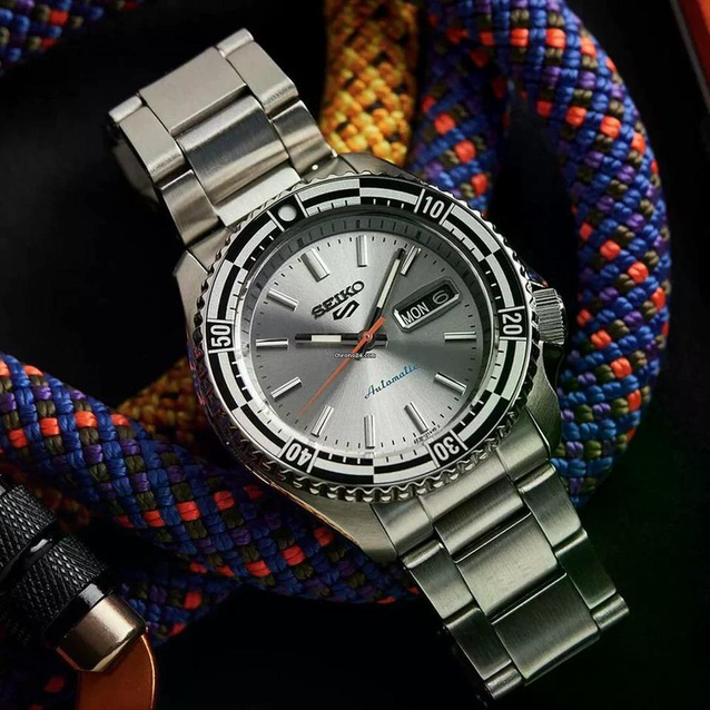 ZEGAREK MĘSKI SEIKO 5 Sports SRPK09K1+ BOX