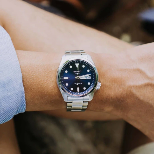 SEIKO MEN'S WATCH SRPE53K1 + BOX