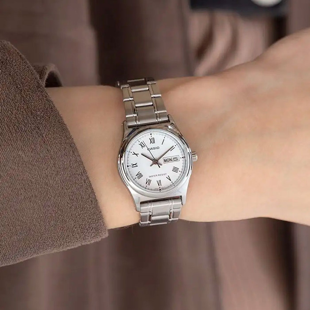 CASIO WOMEN'S WATCH LTP-V006D-7B + BOX