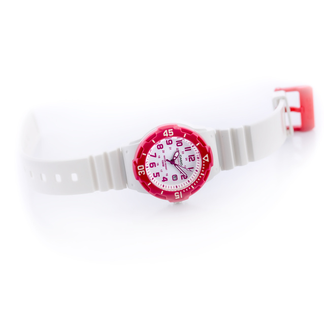 CASIO WOMEN'S WATCH LRW-200H 4BV (zd557j) + BOX