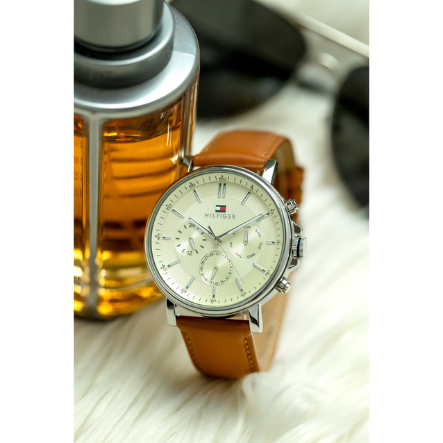 TOMMY HILFIGER TYSON MEN'S WATCH 1792143 (zf100e) + BOX