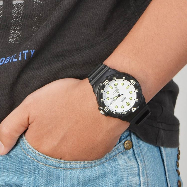 Casio Collection Men's Watch MRW-200H-7EVEF + BOX