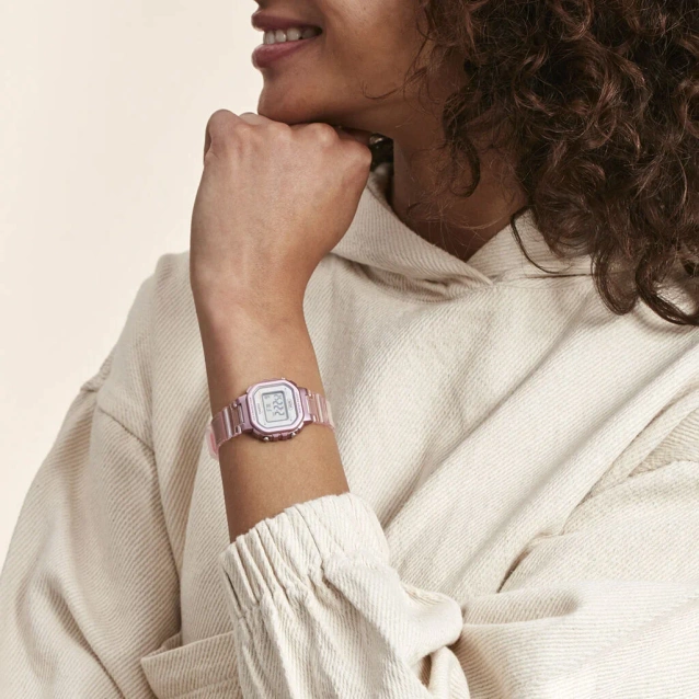 CASIO KIDS WATCH LA-20WHS-4A + BOX