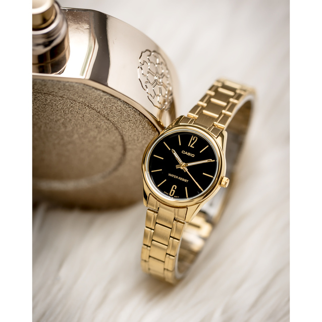 Casio Women's LTP-V005G-1B Watch + BOX