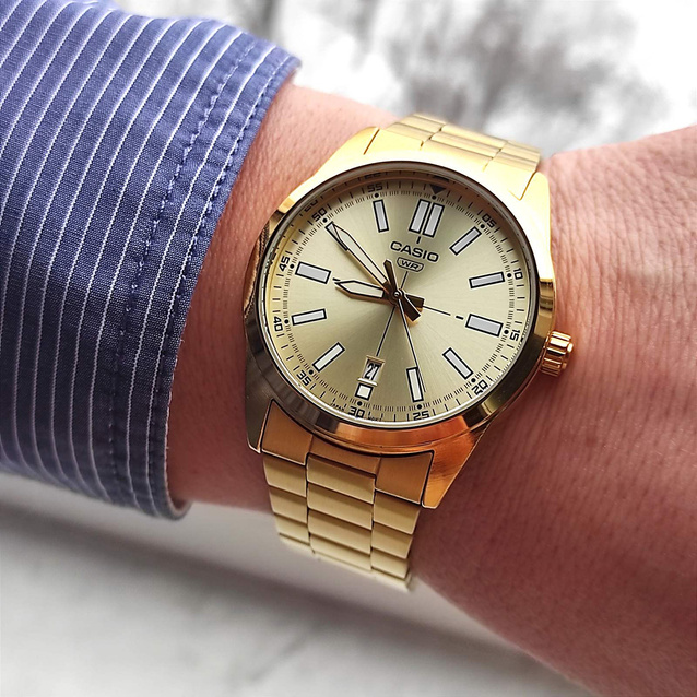 CASIO MEN'S WATCH MTP-VD02G-9EUDF (zd217d) + BOX