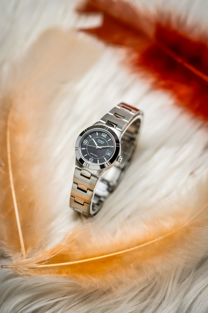 CASIO WOMEN'S WATCH LTP-1241D-1A + BOX