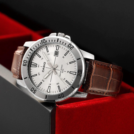 Casio Men's Watch MTP-VD01L-7CVUDF + BOX