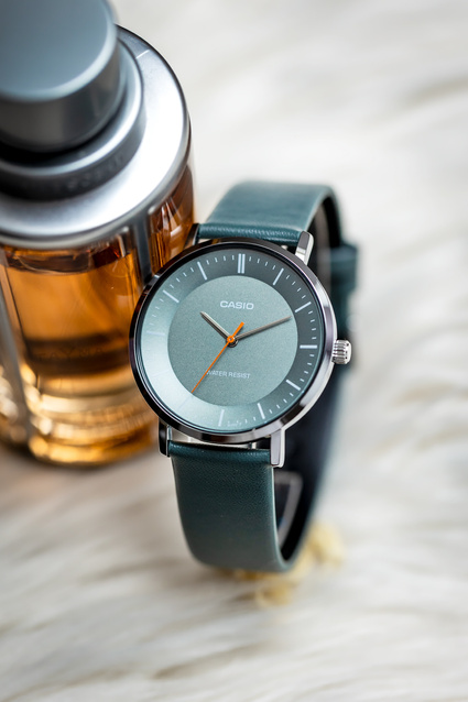 ZEGAREK MĘSKI CASIO  MTP-VT04L-8E + BOX