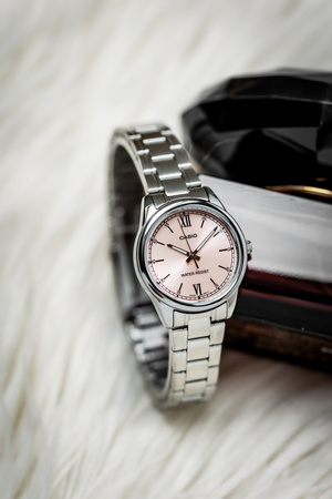 ZEGAREK DAMSKI CASIO LTP-V005D-4B2 (zd586h) + BOX