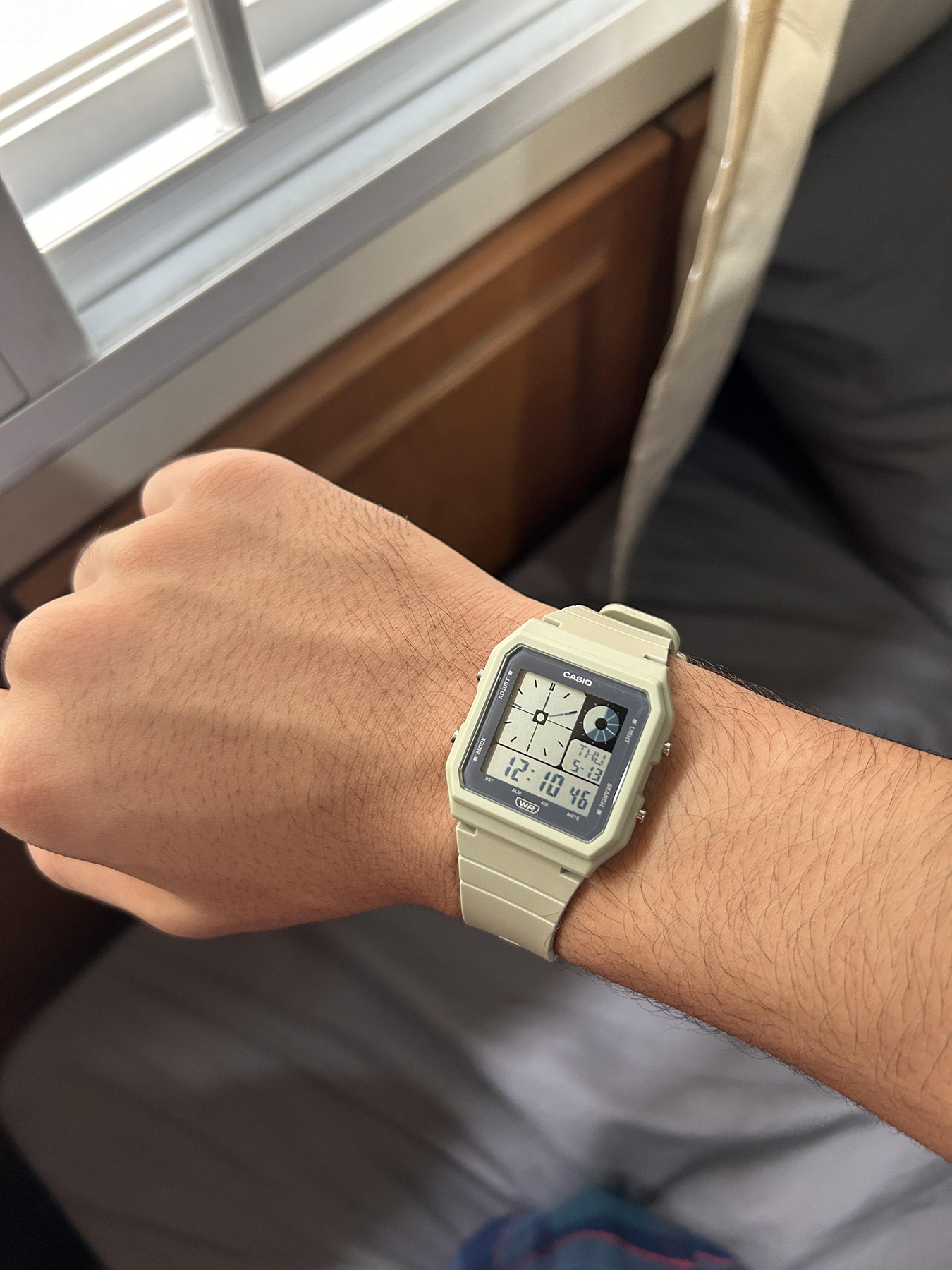 ZEGAREK MĘSKI CASIO Digital LF-20W-8A + BOX